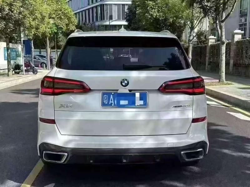 广州20年宝马X59