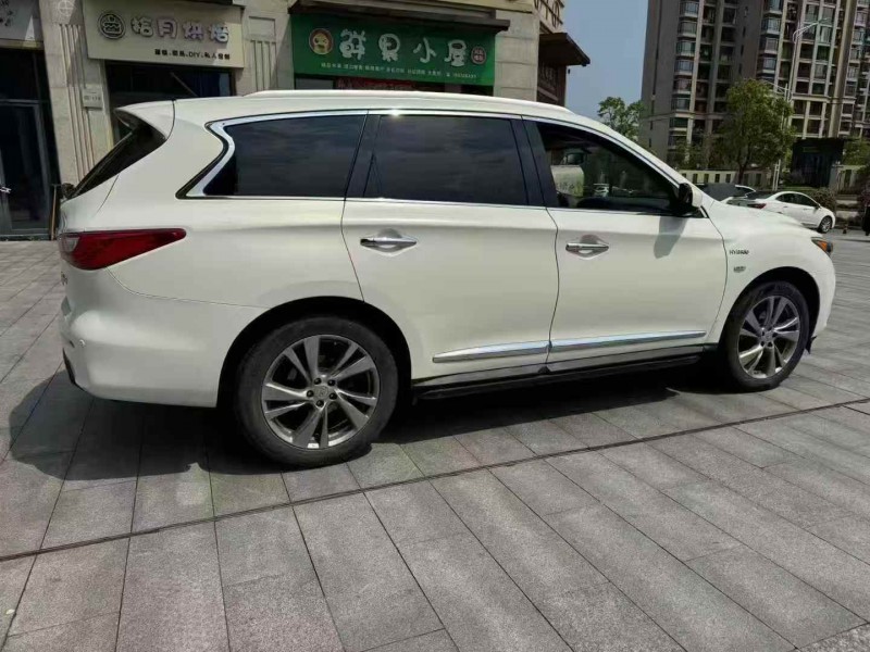 新余15年英菲尼迪QX608