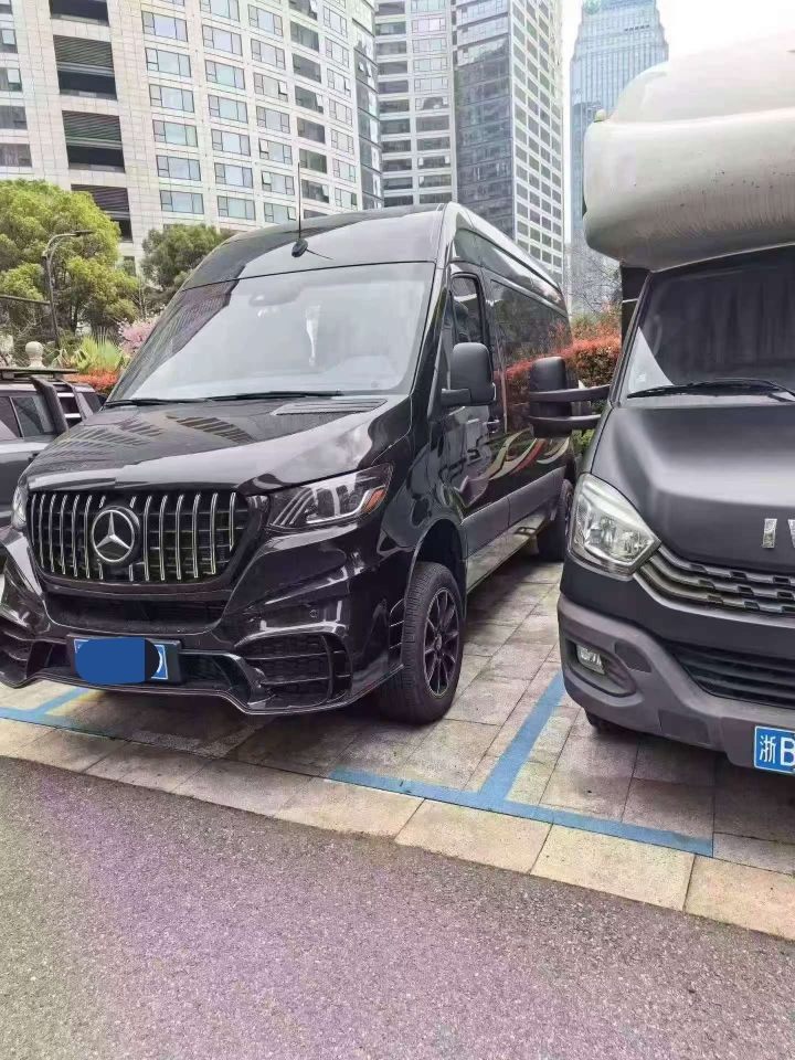 广州24年奔驰斯宾特2