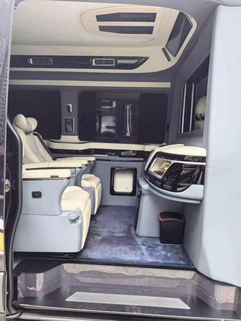 广州24年奔驰斯宾特3