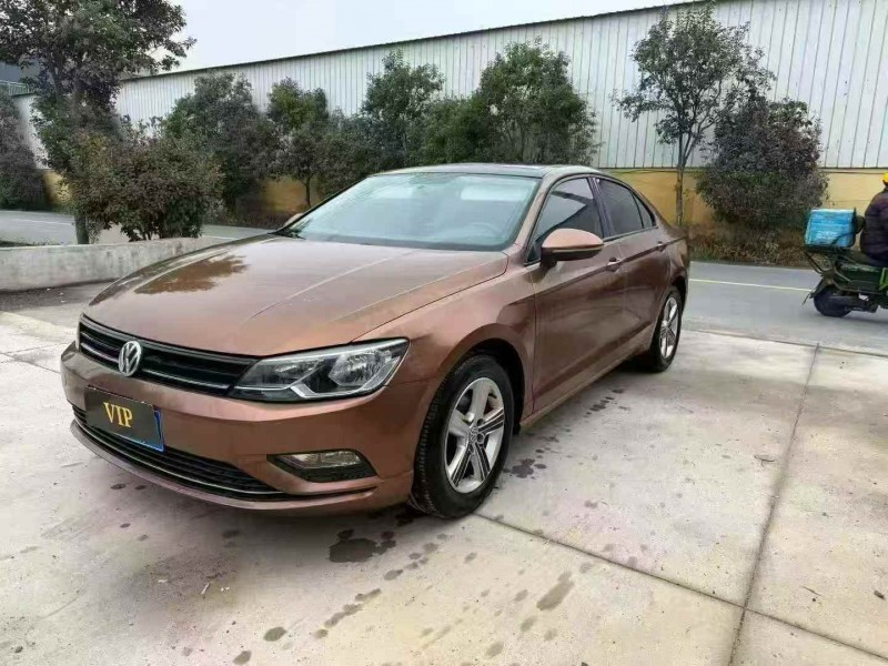 东营16年大众凌渡3