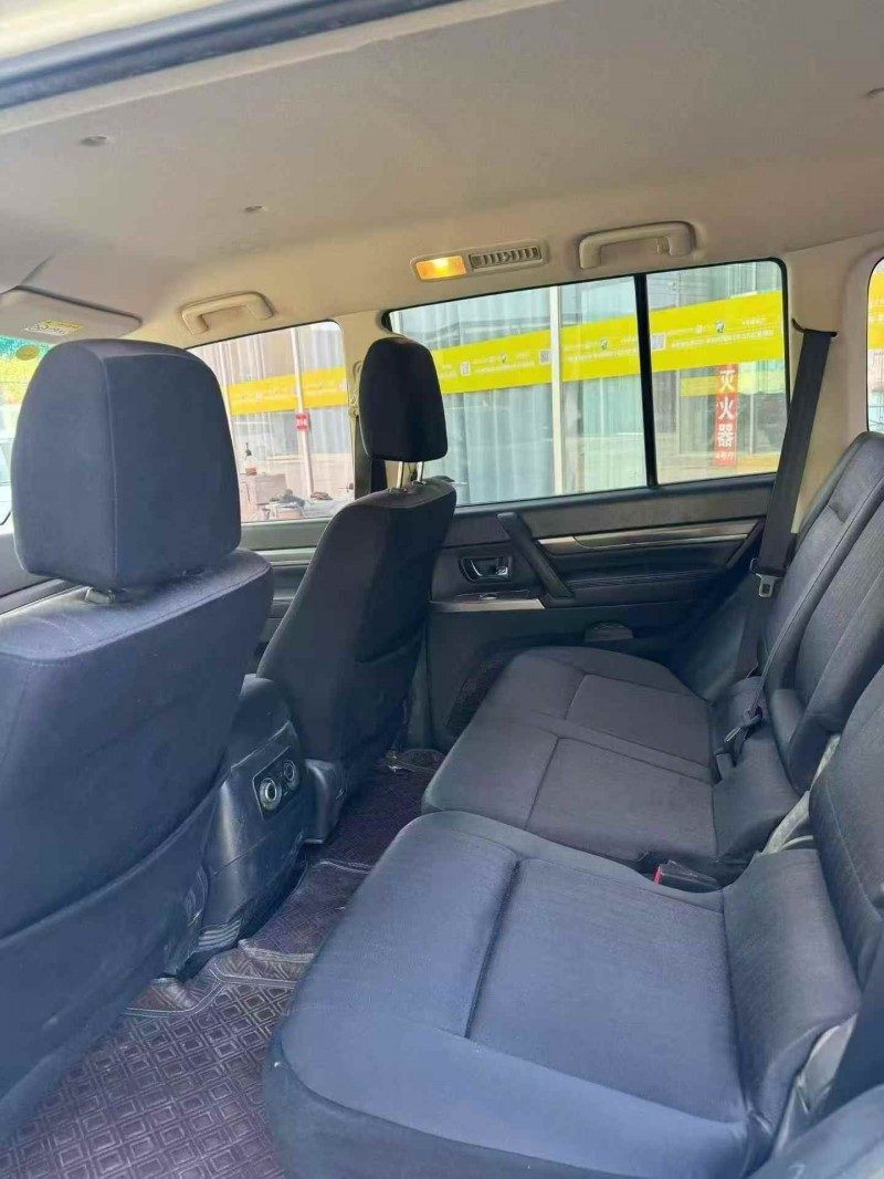 洛阳20年三菱帕杰罗5