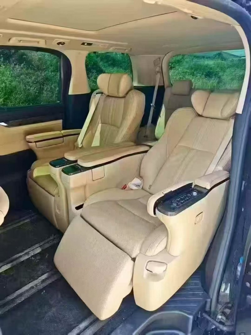 东营20年丰田埃尔法6