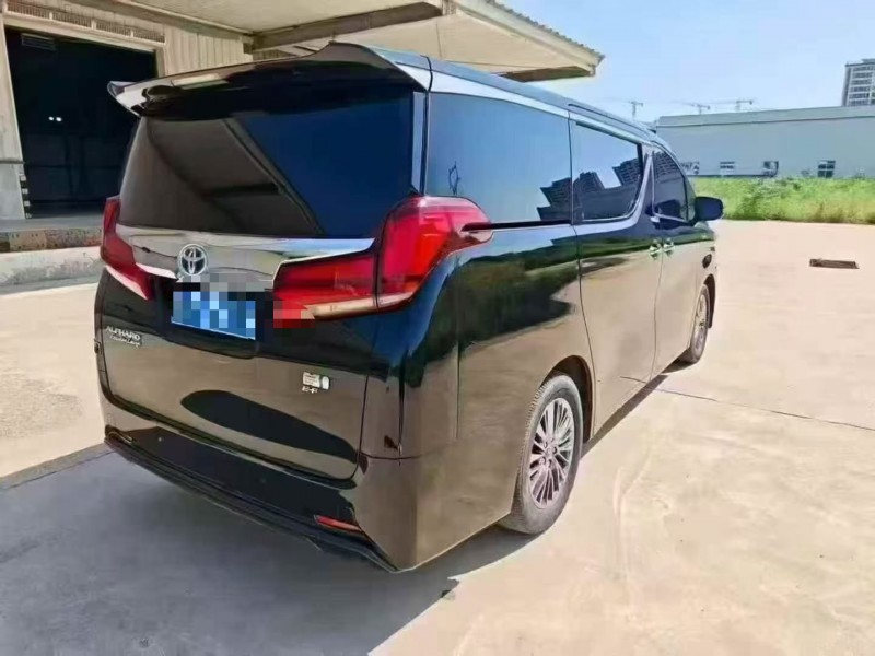 东营20年丰田埃尔法8