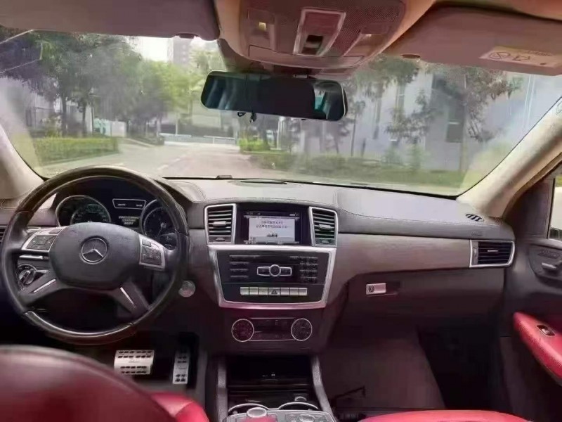 广州17年奔驰GL5