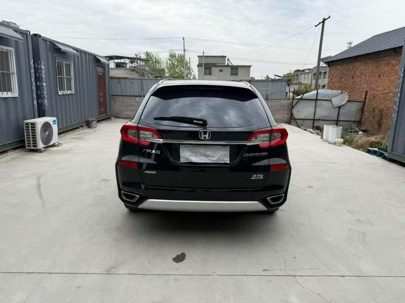 徐州17年本田冠道9