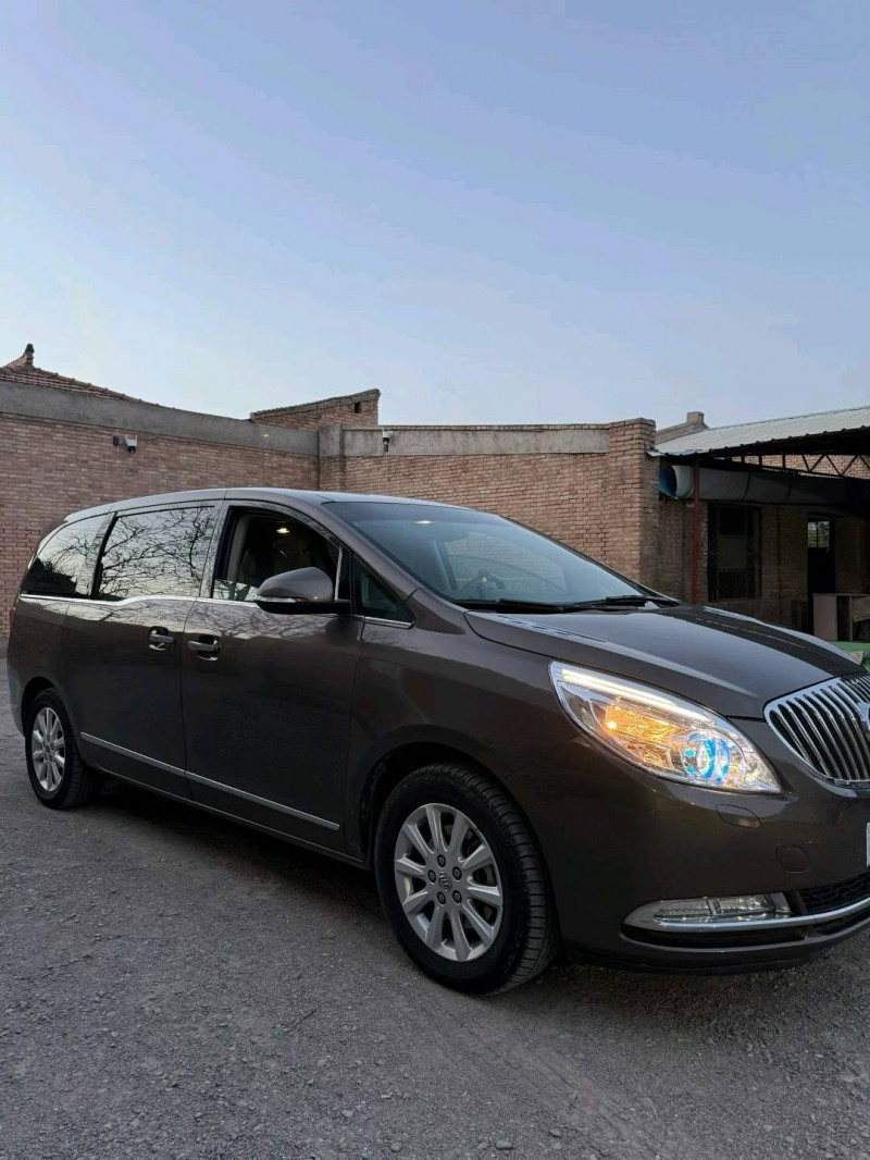 平凉14年别克GL82