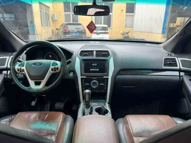 青岛15年福特探险者4