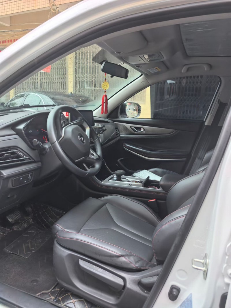 长沙25年长安汽车CS754