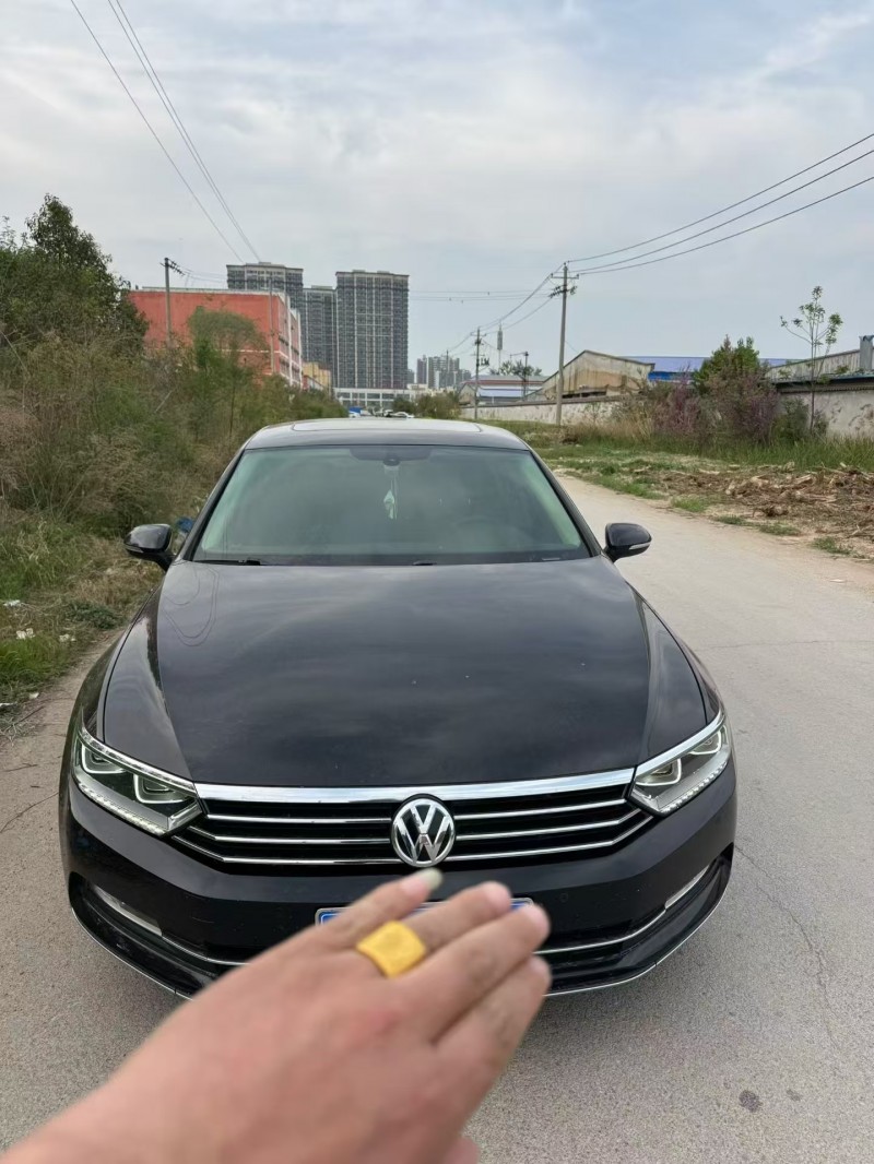 菏泽17年大众迈腾1