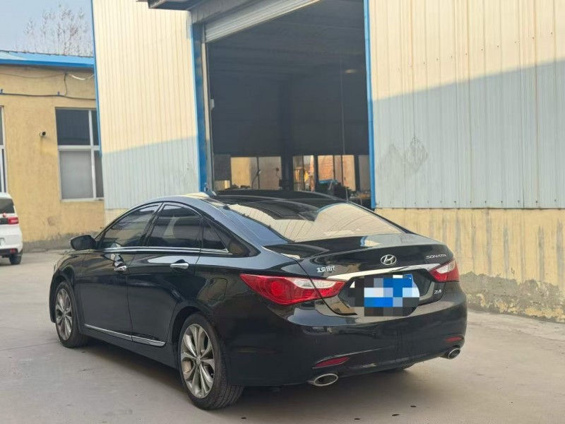 青岛15年现代索纳塔7