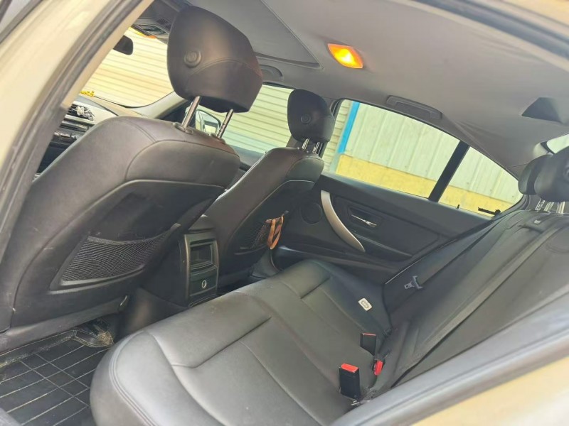 青岛13年宝马3系6