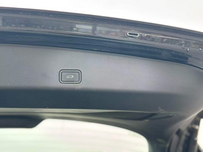 金华23年吉利星越8