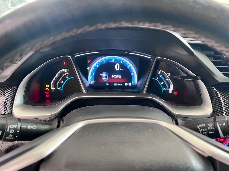 柳州17年本田思域7