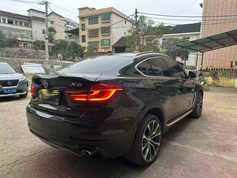 张家界16年宝马X68