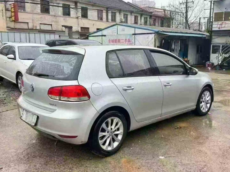 张家界13年大众高尔夫8