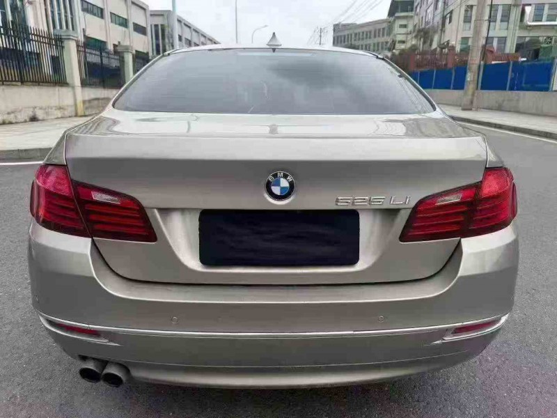 岳阳16年宝马5系9