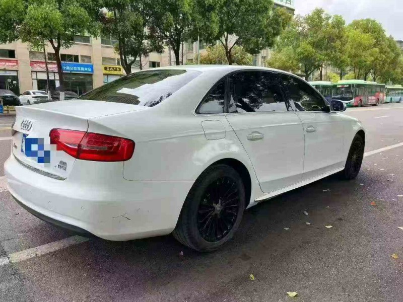 遂宁16年奥迪A4L8