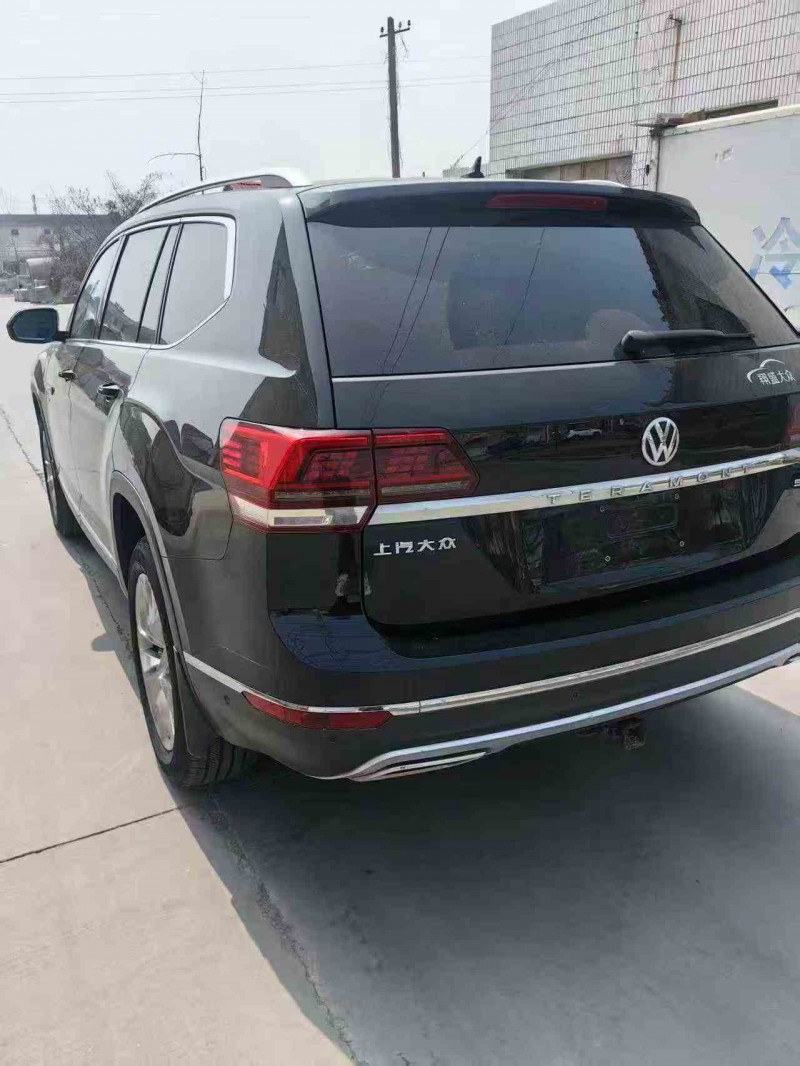 淮安20年大众途昂8