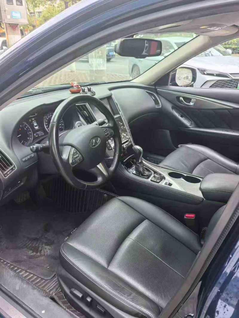 吉安17年英菲尼迪Q50L4