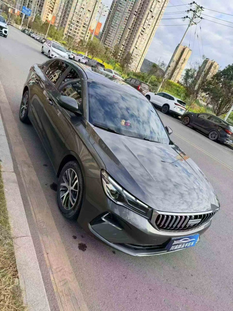 德阳25年吉利帝豪2