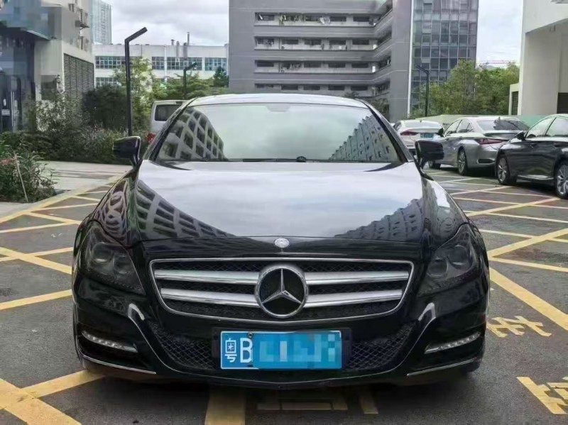 深圳13年奔驰CLS1