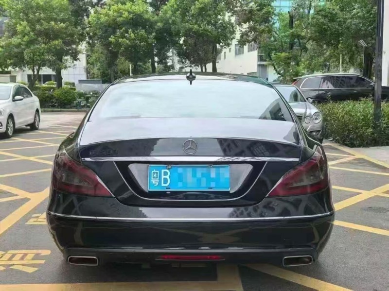 深圳13年奔驰CLS5
