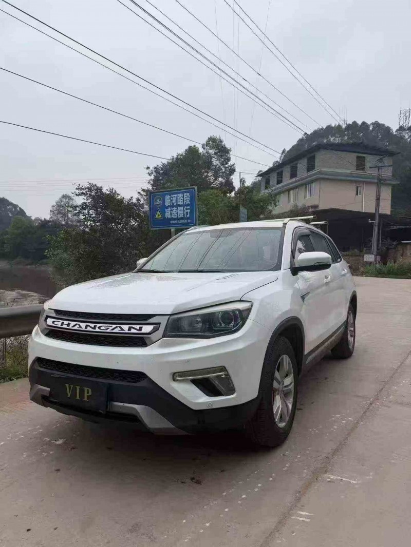 遂宁17年长安汽车CS753