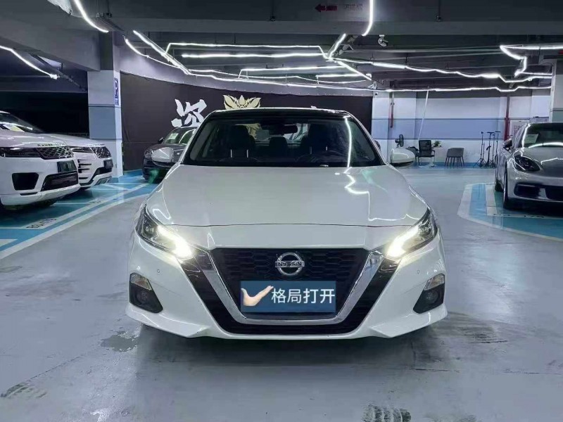 深圳22年日产天籁1