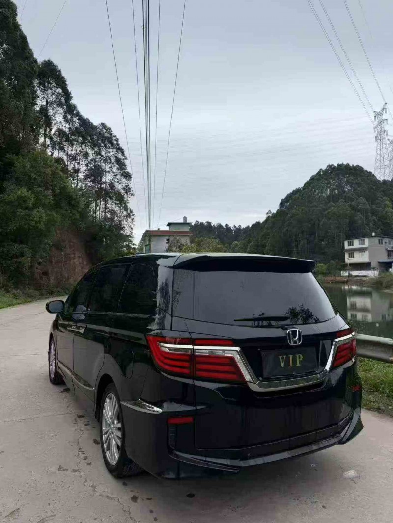 攀枝花19年本田艾力绅7