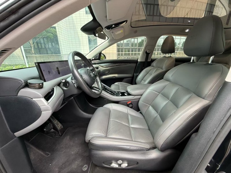 佛山24年智己LS67