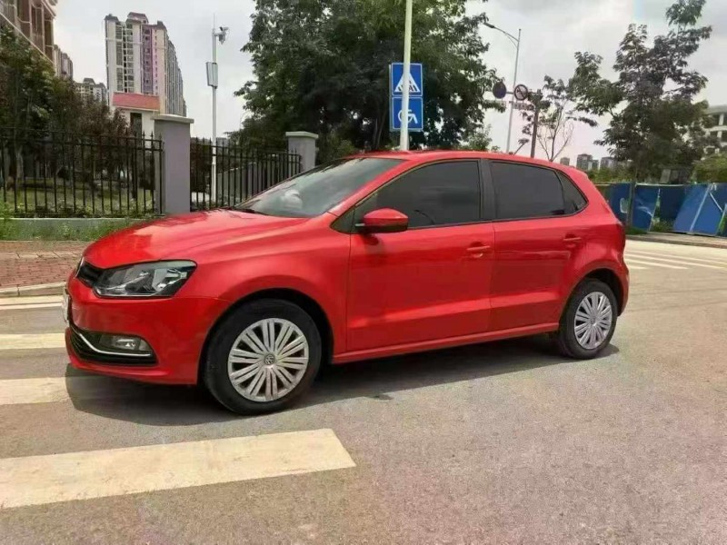 南宁17年大众polo2