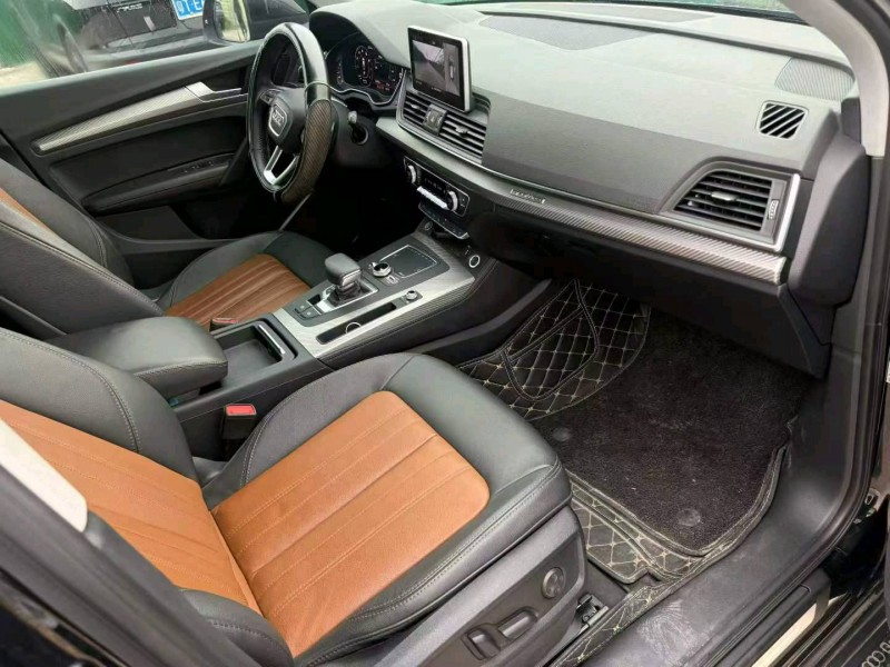 中山20年奥迪Q57