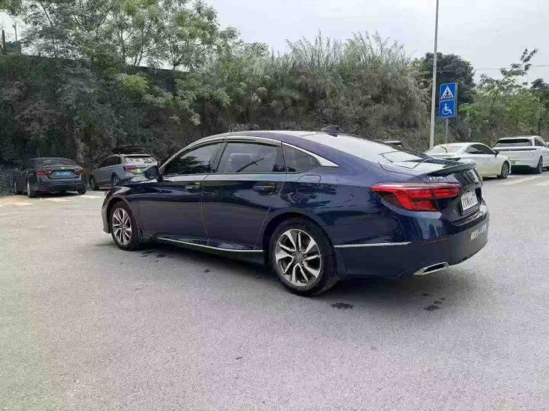 南宁20年本田英诗派8