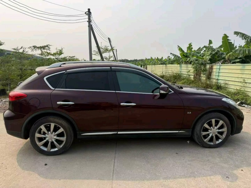 中山15年英菲尼迪Q503