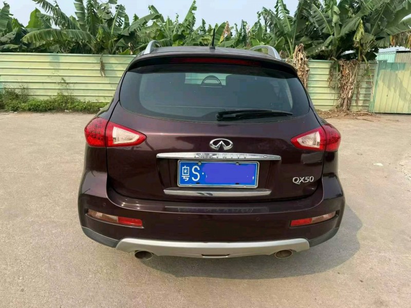 中山15年英菲尼迪Q506