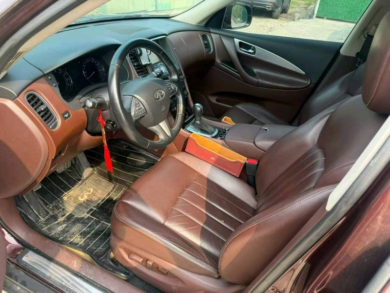 中山15年英菲尼迪Q509