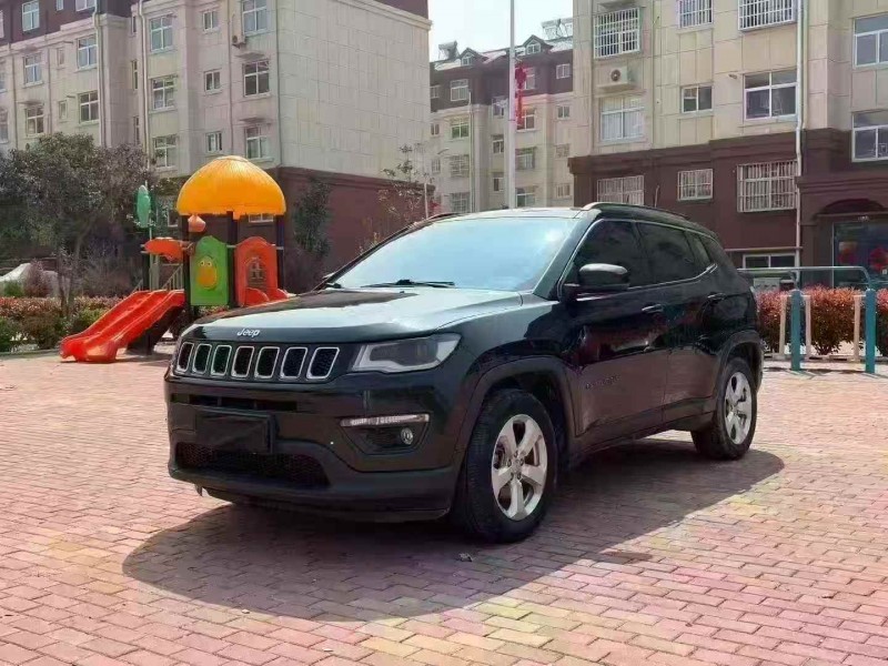 济宁19年Jeep指南者3