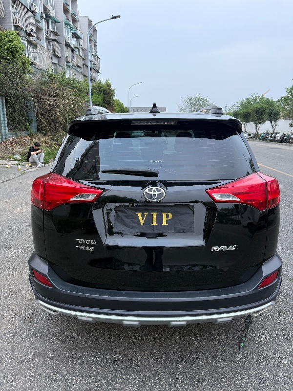 成都15年丰田RAV45