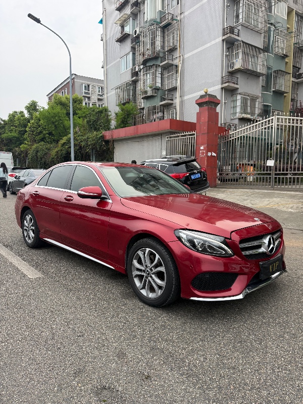 成都17年奔驰C2