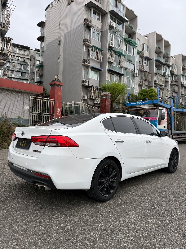 成都16年起亚K46