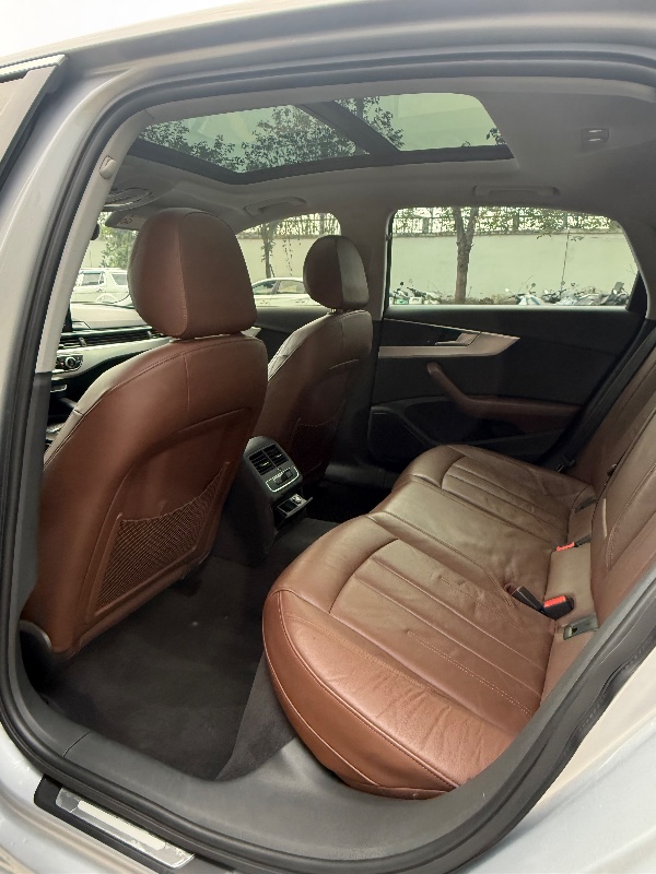 成都17年奥迪A4L8