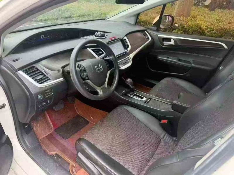 张家界15年本田杰德6