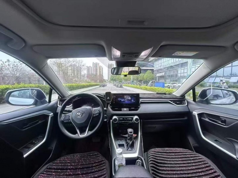广州24年丰田RAV4荣放5