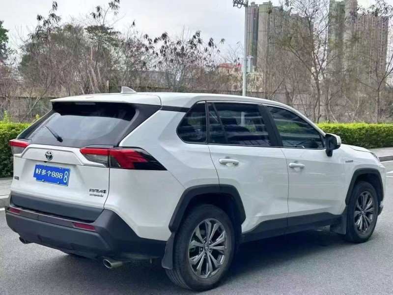 广州24年丰田RAV4荣放8