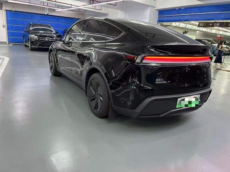 广州25年特斯拉MODEL Y7