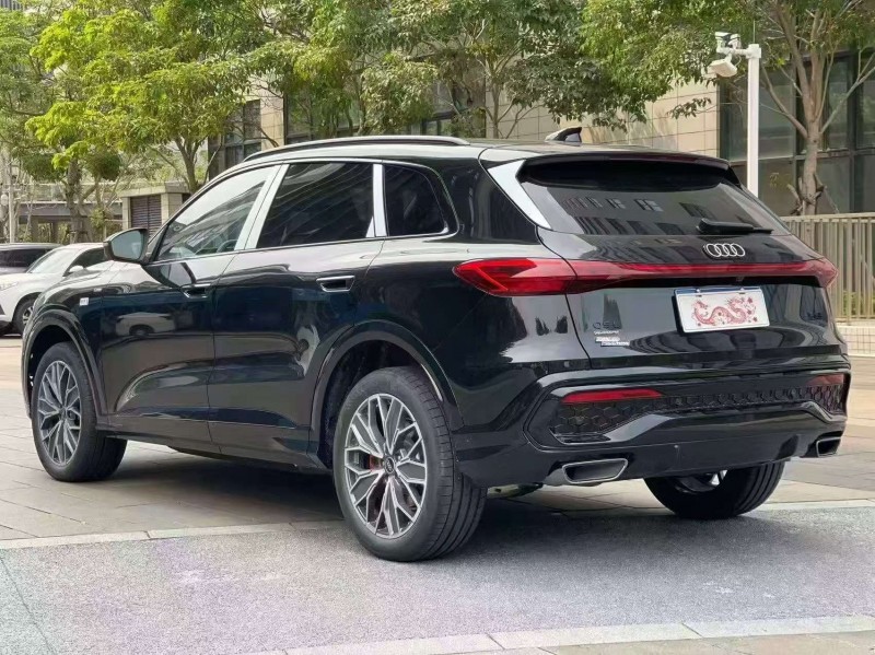 广州26年奥迪Q58