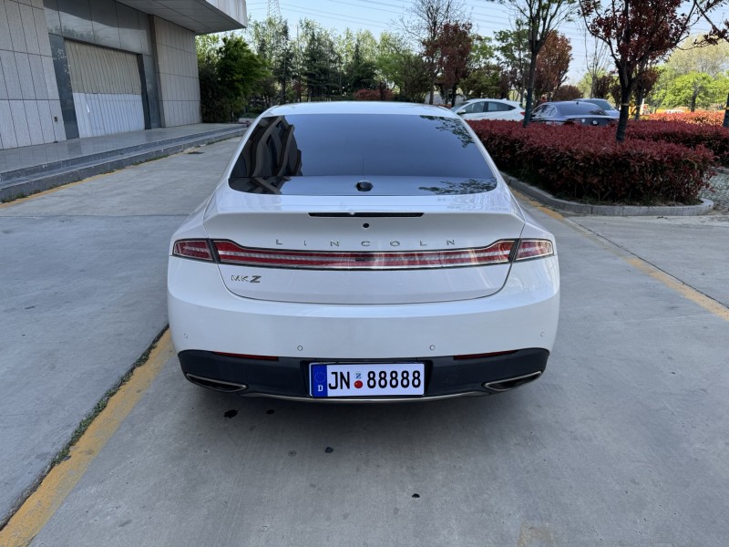 济宁18年林肯MKZ9