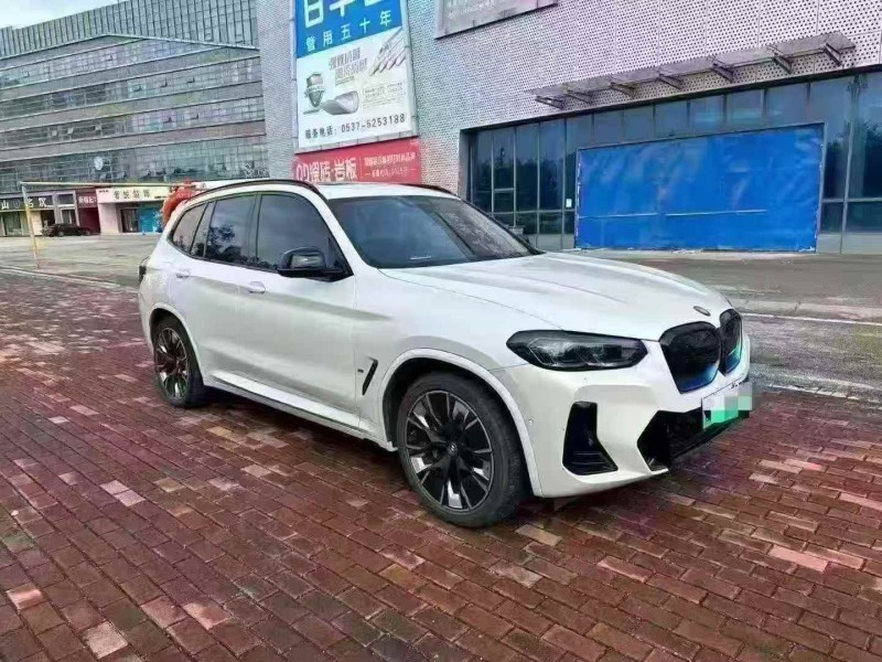 潍坊22年宝马IX2