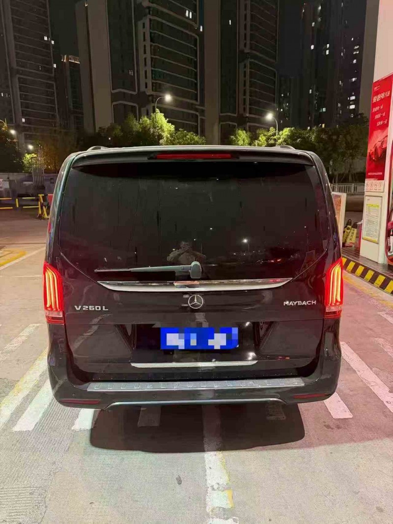 九江22年奔驰V9